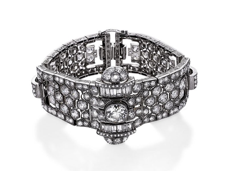 Important watch-bracelet<br>in platinum and diamond